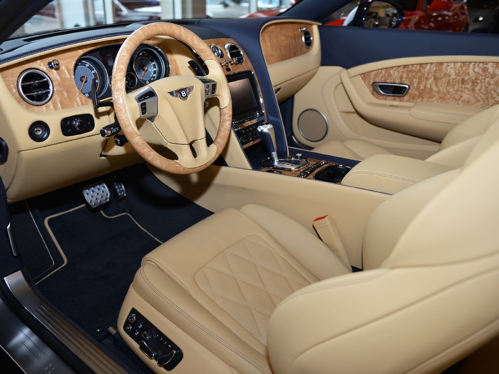 2013 Bentley Continental GT V8 Convertible Image 3