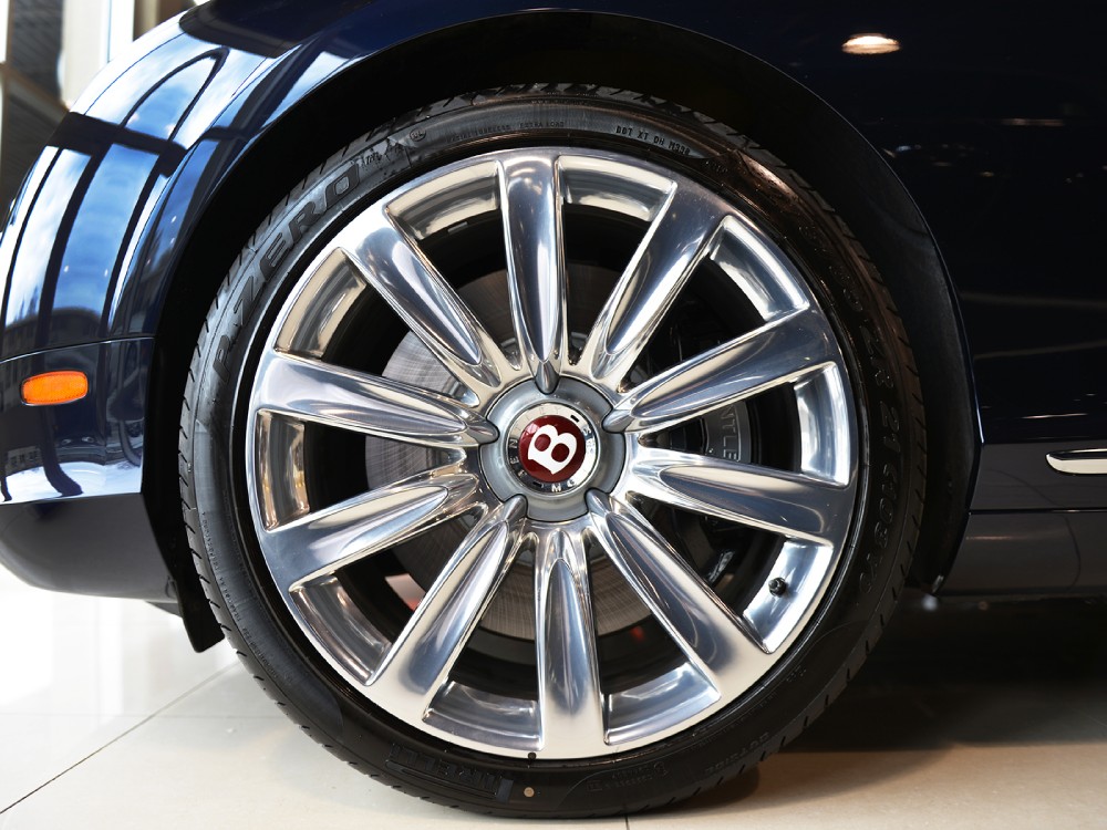 2013 Bentley Continental GT V8 Convertible Image 4