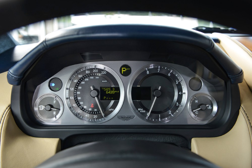 2005 Aston Martin DB9 Image 16