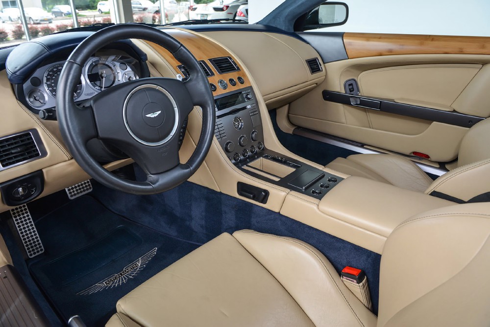 2005 Aston Martin DB9 Image 4