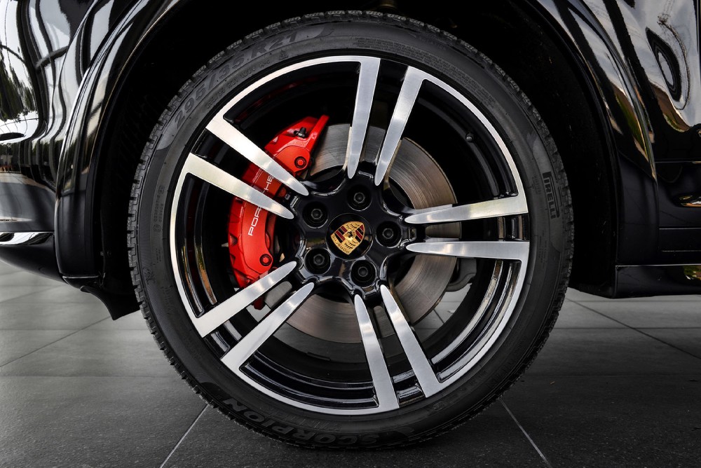 2014 Porsche Cayenne Image 4