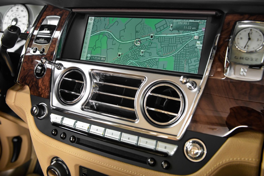 2014 Rolls-Royce Ghost Image 25