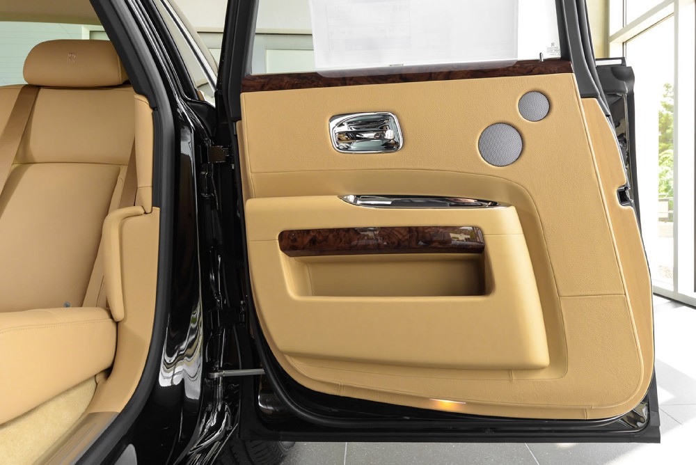 2014 Rolls-Royce Ghost Image 29