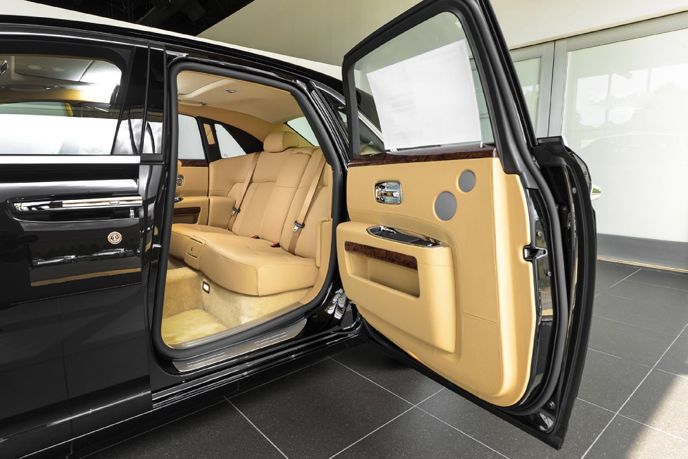 2014 Rolls-Royce Ghost Image 31