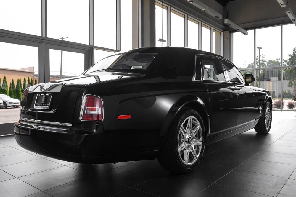 2014 Rolls-Royce Phantom Image 11