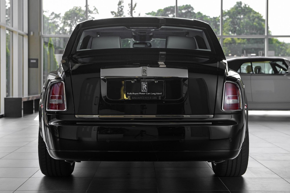 2014 Rolls-Royce Phantom Image 12