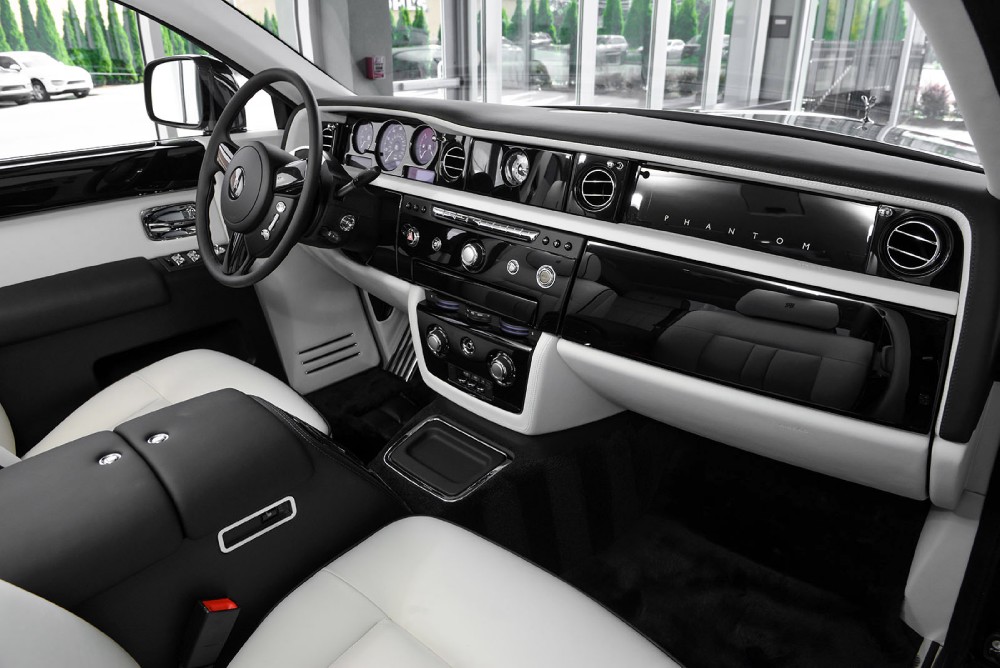 2014 Rolls-Royce Phantom Image 13