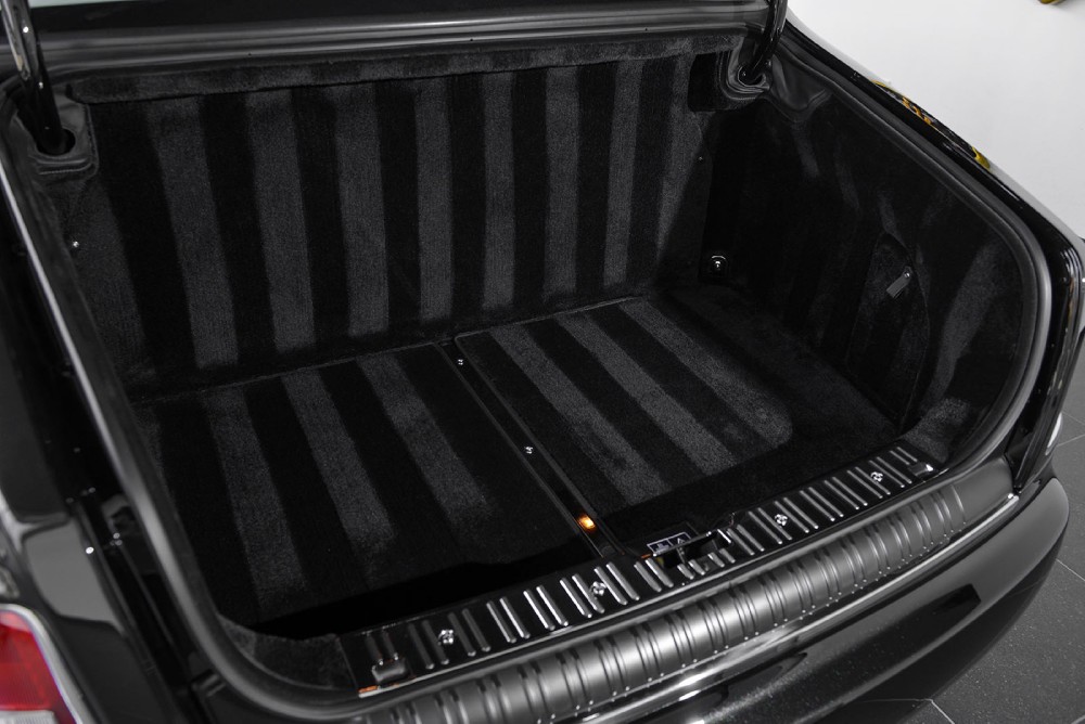 2014 Rolls-Royce Phantom Image 14
