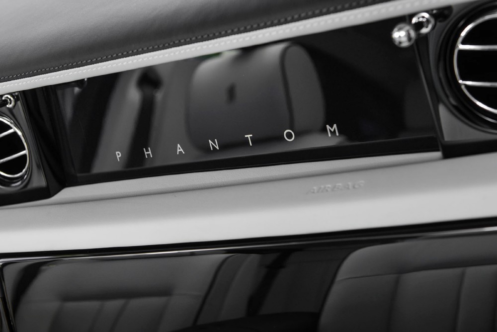 2014 Rolls-Royce Phantom Image 19