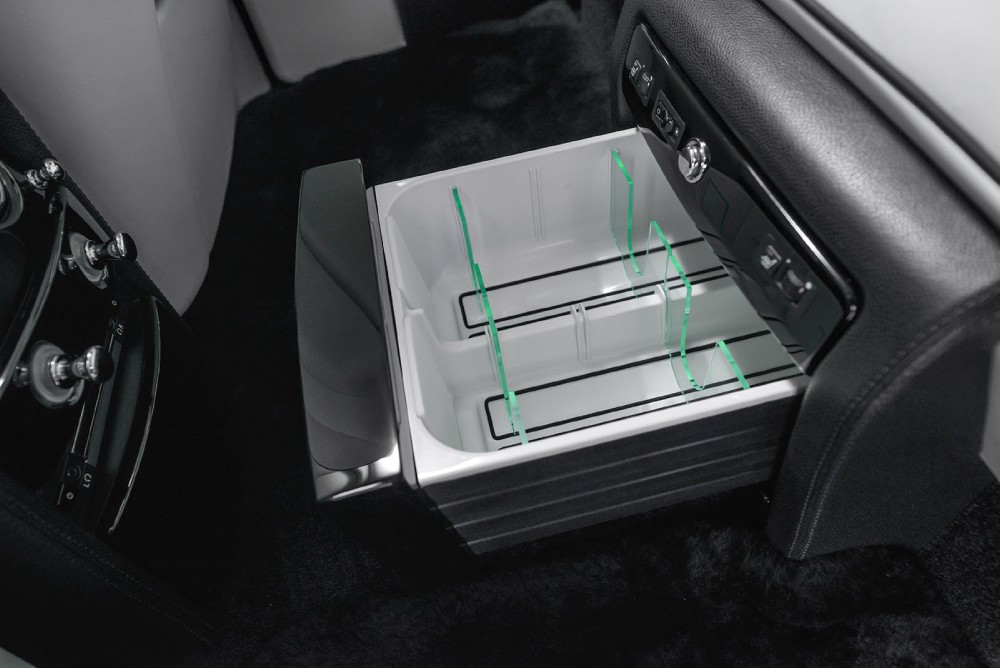 2014 Rolls-Royce Phantom Image 20