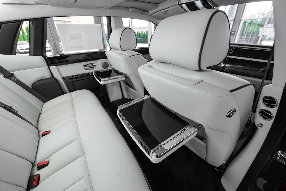 2014 Rolls-Royce Phantom Image 24