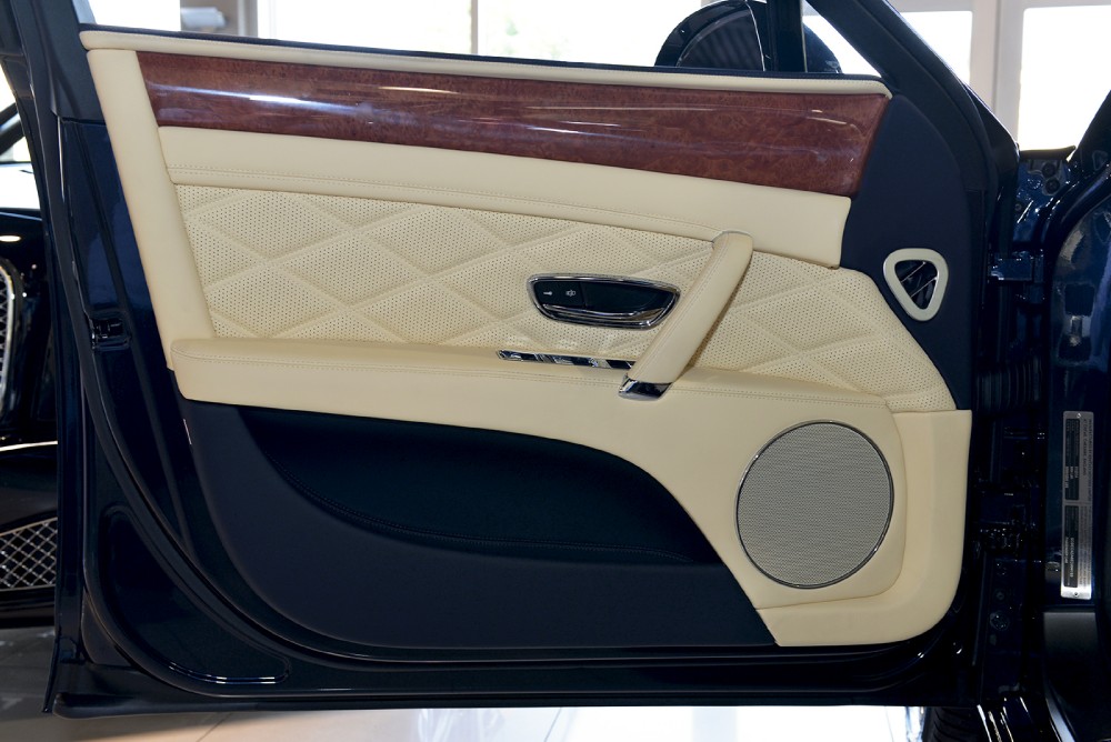 2014 Bentley Flying Spur Image 19