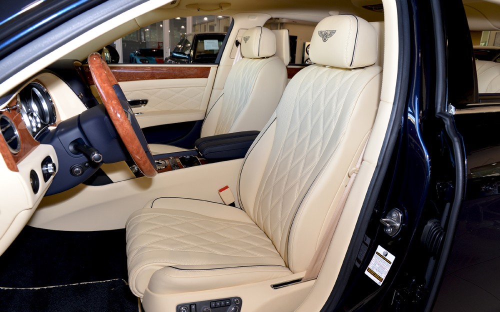 2014 Bentley Flying Spur Image 9