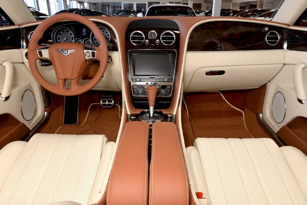 2014 Bentley Flying Spur Image 3