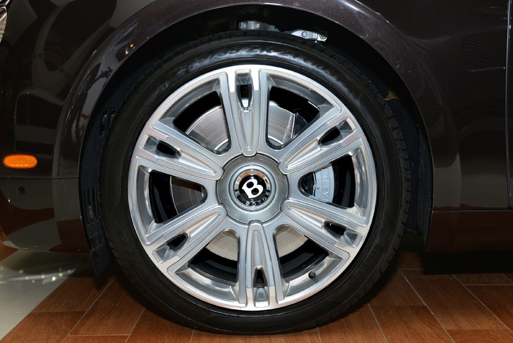 2014 Bentley Flying Spur Image 12