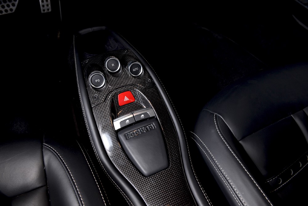2010 Ferrari 458 Italia Image 10