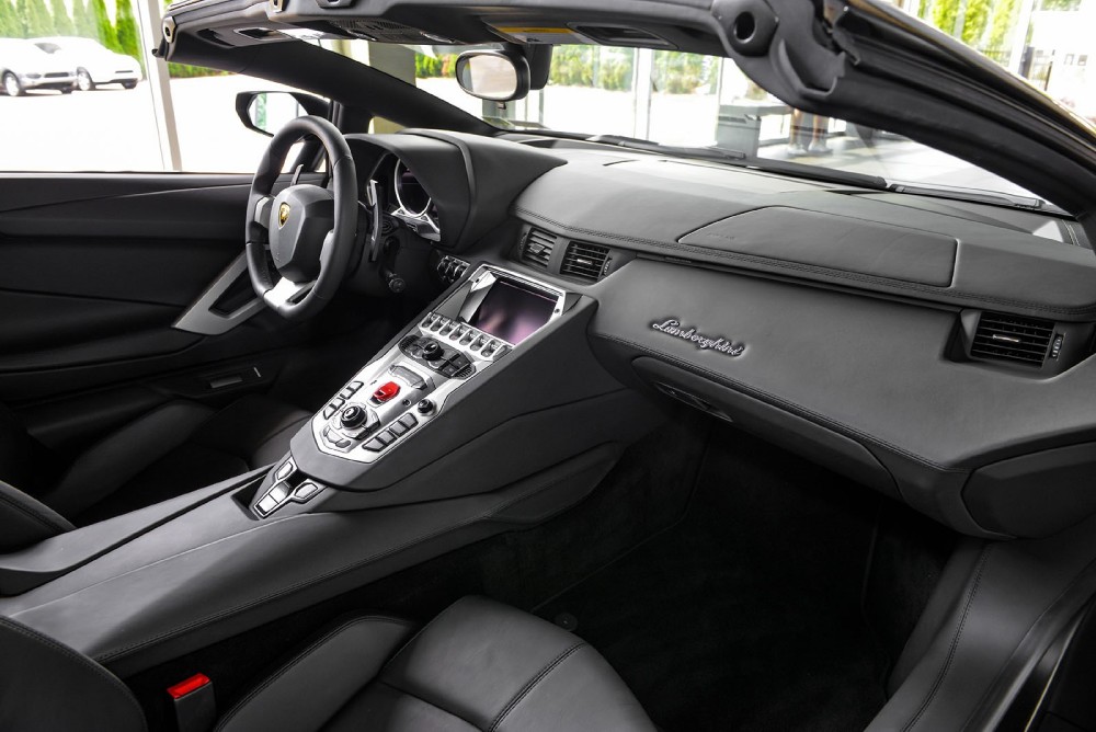 2014 Lamborghini Aventador Image 20