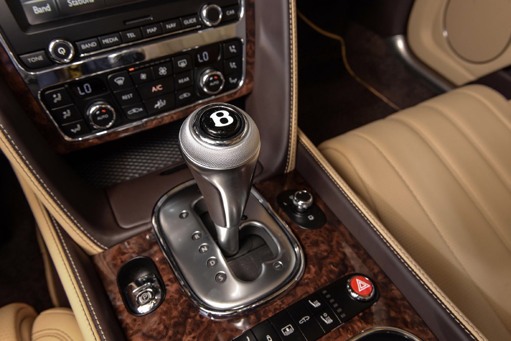2015 Bentley Flying Spur V8 Image 18