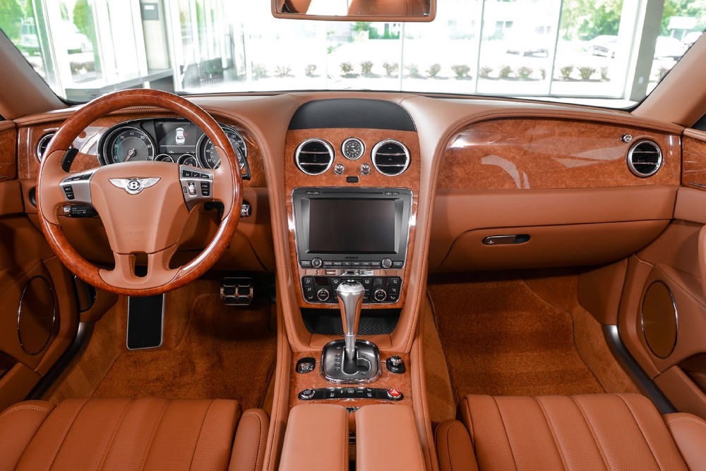 2015 Bentley Flying Spur V8 Image 3