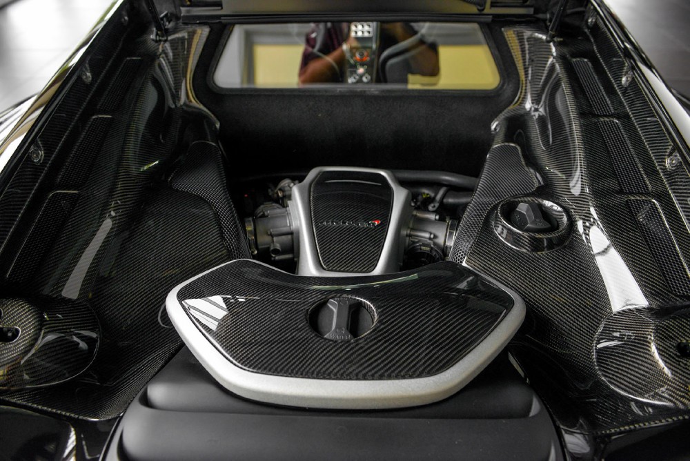 2013 McLaren MP4-12C Image 16