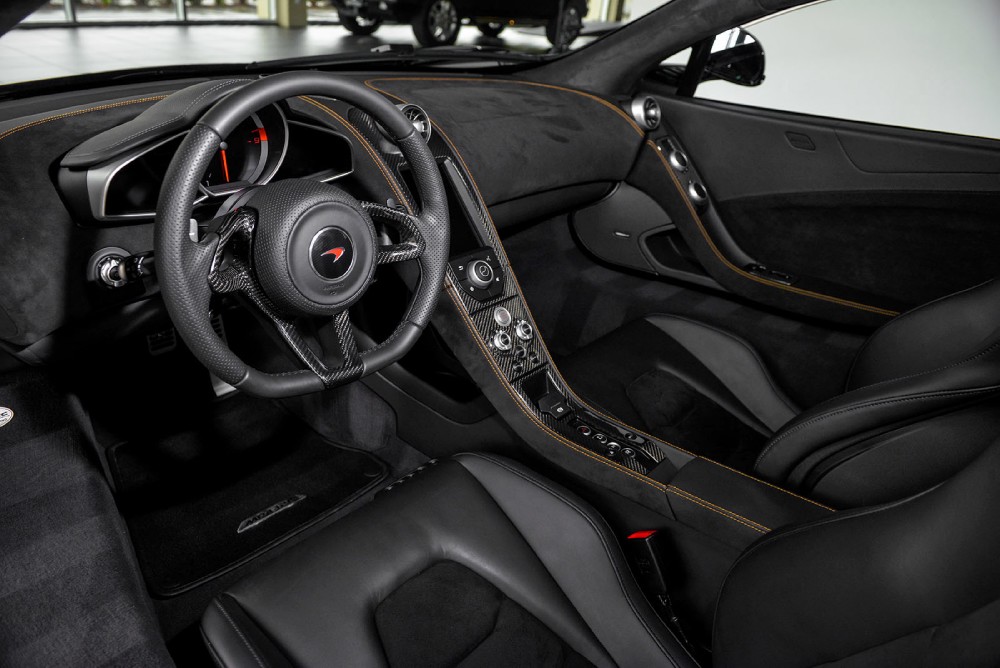 2013 McLaren MP4-12C Image 3
