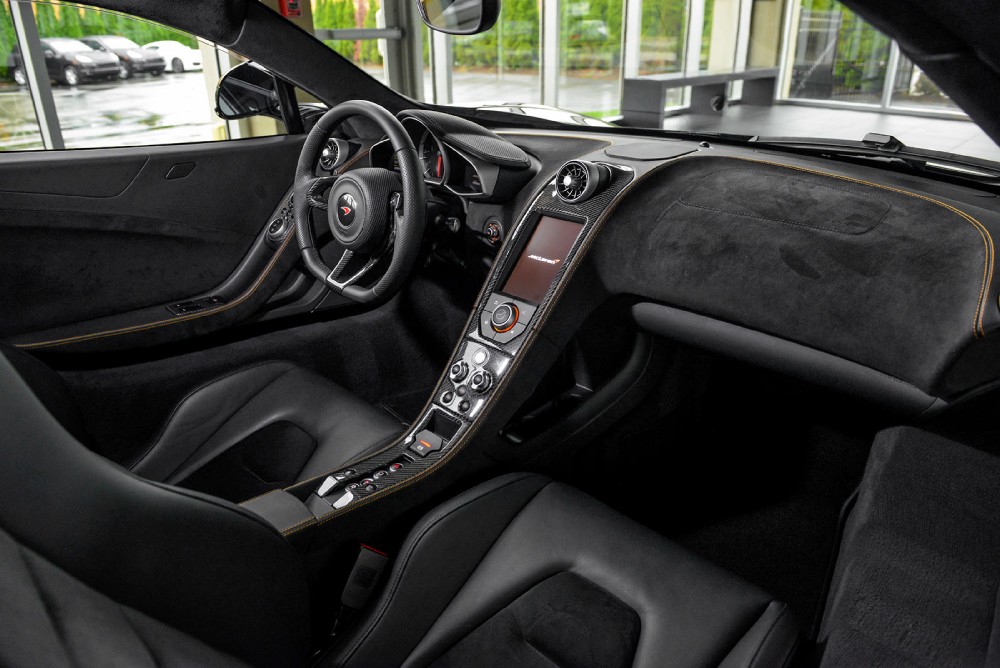 2013 McLaren MP4-12C Image 6