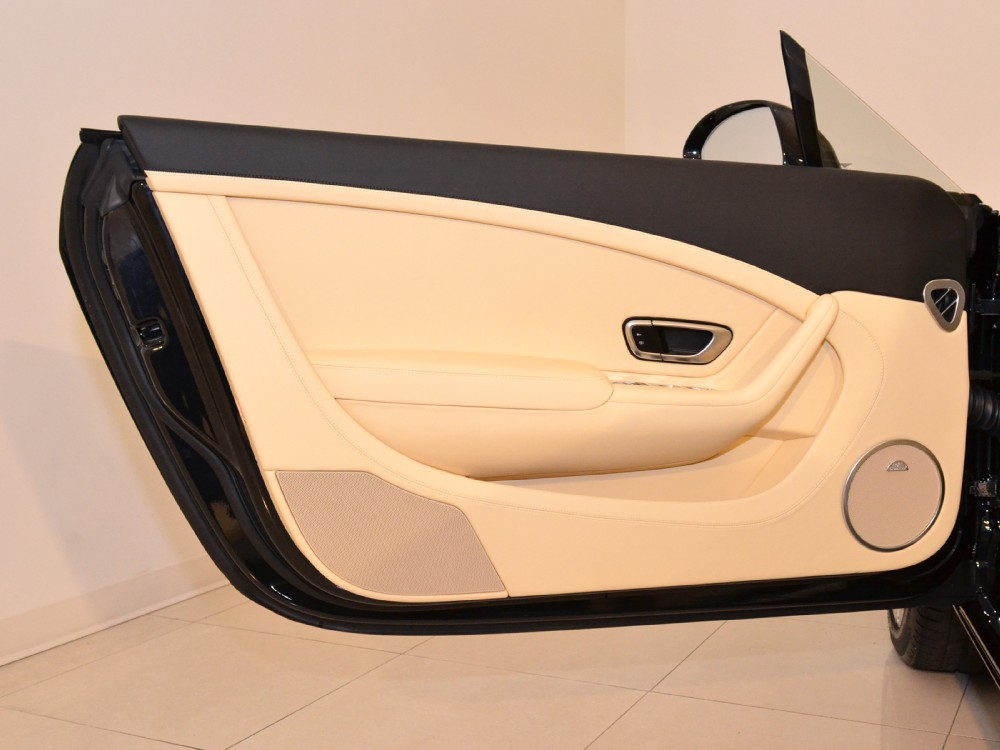2012 Bentley Continental GT Convertible Image 17