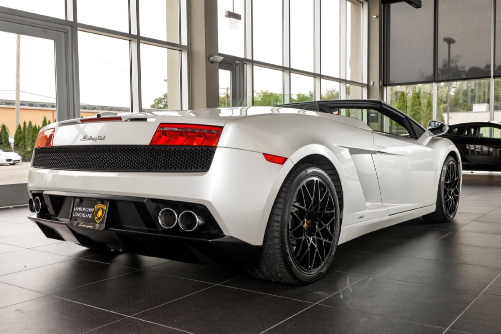 2011 Lamborghini Gallardo Image 8