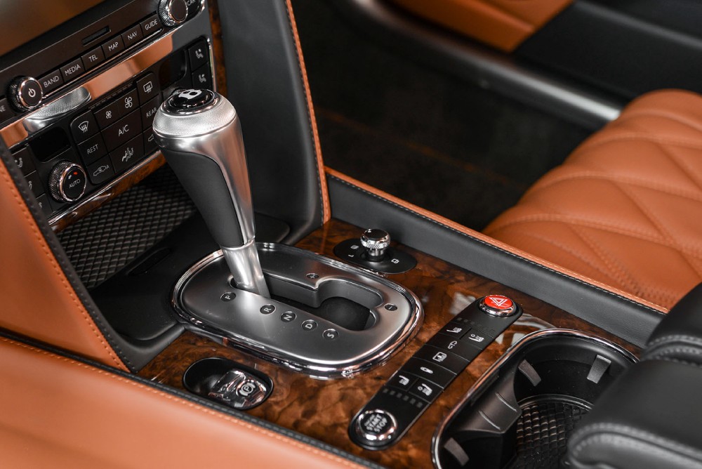 2015 Bentley Flying Spur V8 Image 18