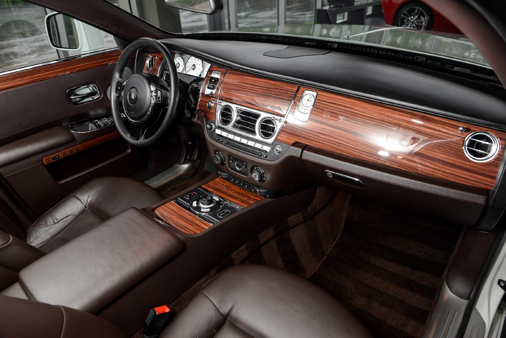 2010 Rolls-Royce Ghost Image 10