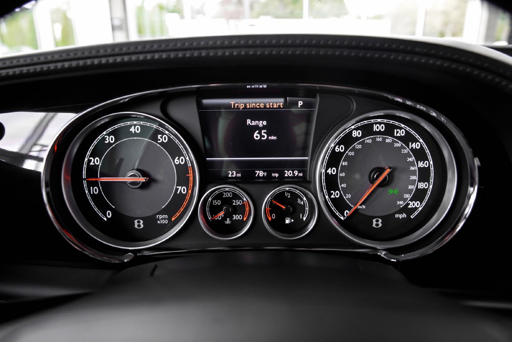 2015 Bentley Flying Spur V8 Image 25