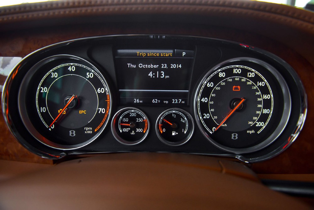 2015 Bentley Flying Spur Image 25