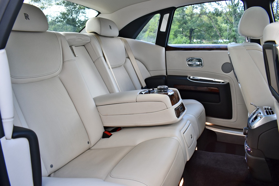 2015 Rolls-Royce Ghost Series II Image 11