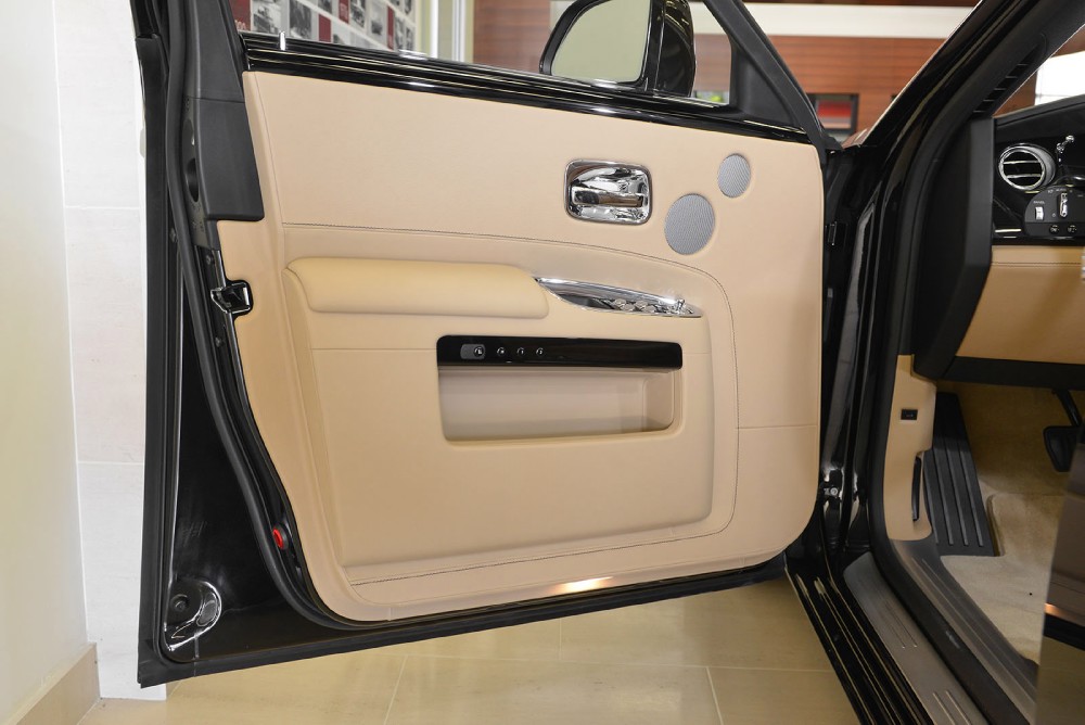 2015 Rolls-Royce Ghost Series II Image 13