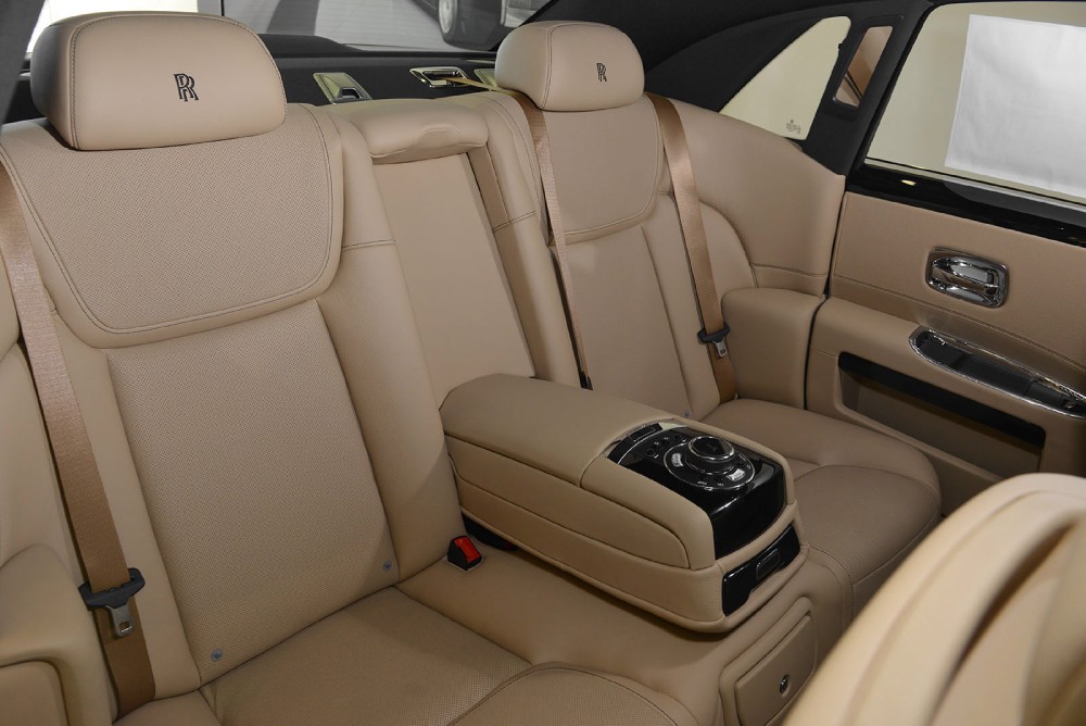 2015 Rolls-Royce Ghost Series II Image 22