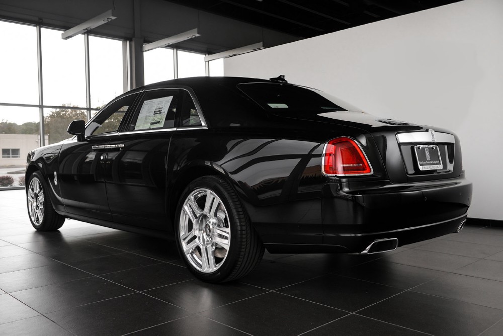 2015 Rolls-Royce Ghost Series II Image 2