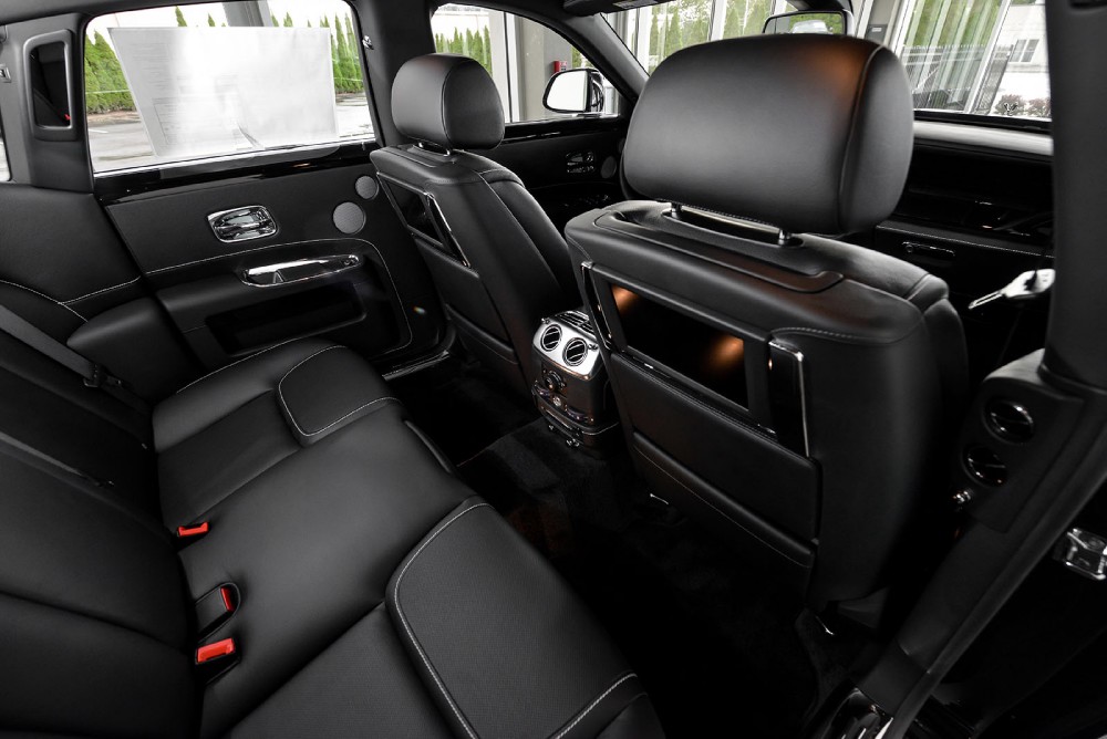 2015 Rolls-Royce Ghost Series II Image 21