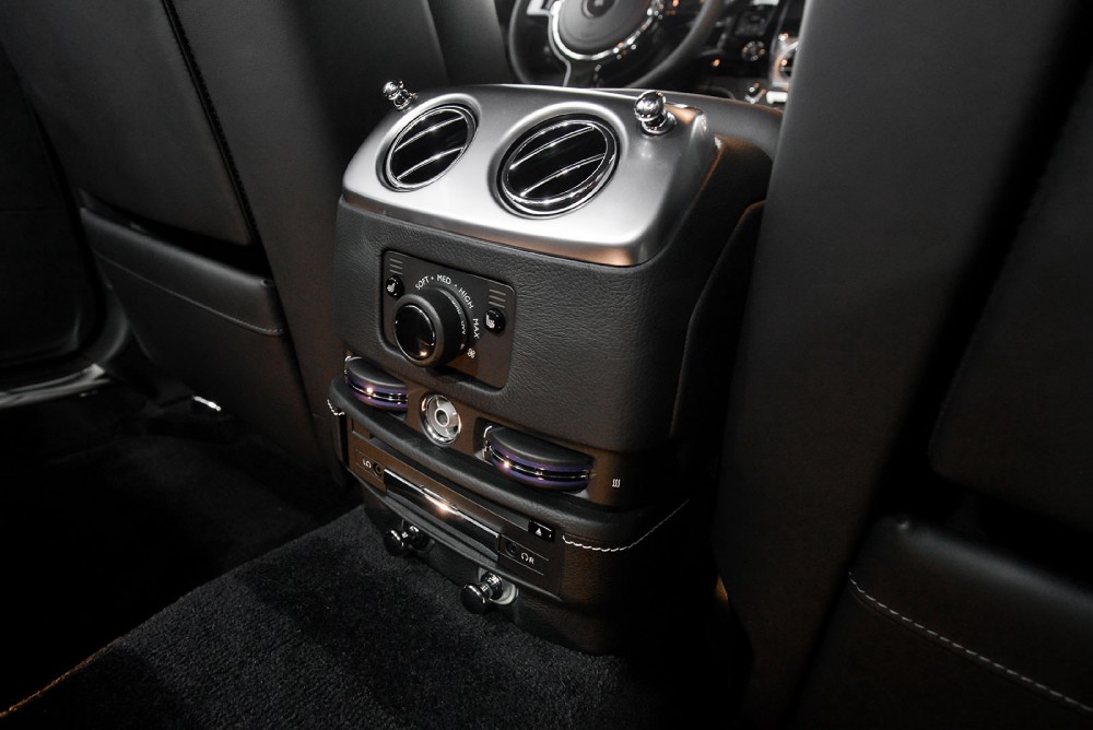 2015 Rolls-Royce Ghost Series II Image 23
