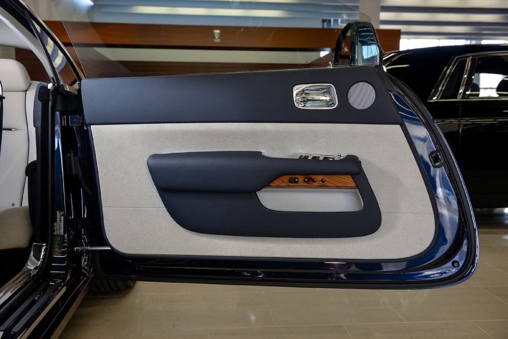 2015 Rolls-Royce Wraith Image 13
