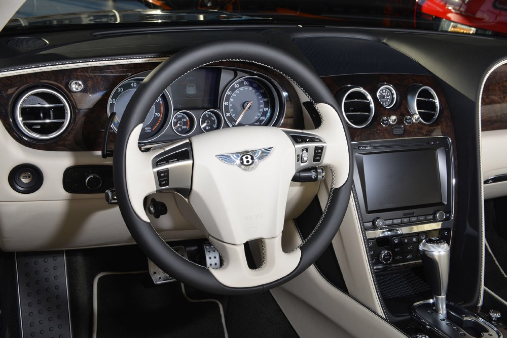2015 Bentley Continental GT V8 S Convertible Image 9