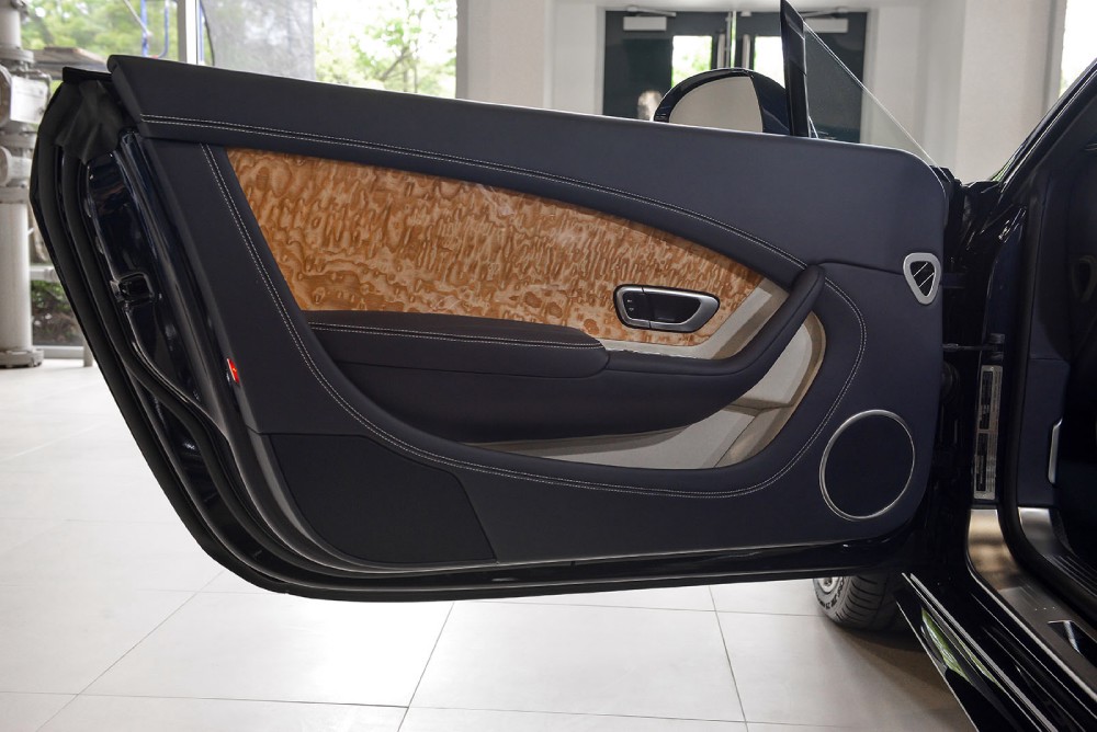 2015 Bentley Continental GT V8 S Convertible Image 17