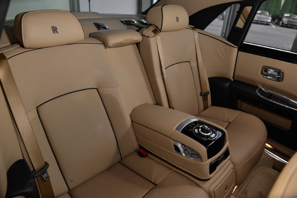2013 Rolls-Royce Ghost Image 10