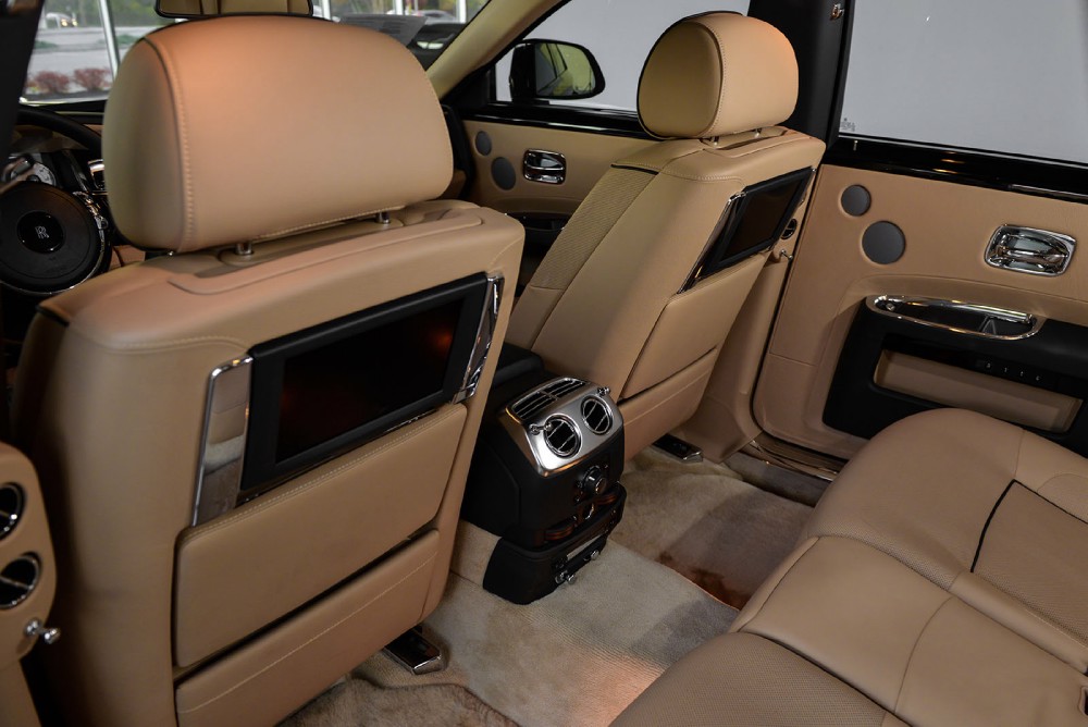 2013 Rolls-Royce Ghost Image 16