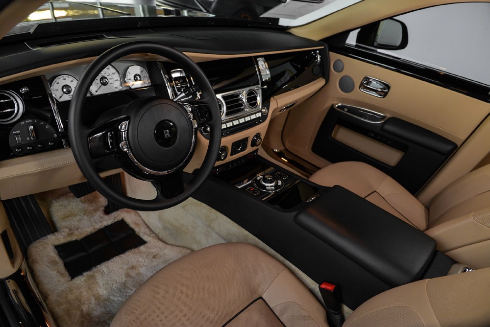 2013 Rolls-Royce Ghost Image 3