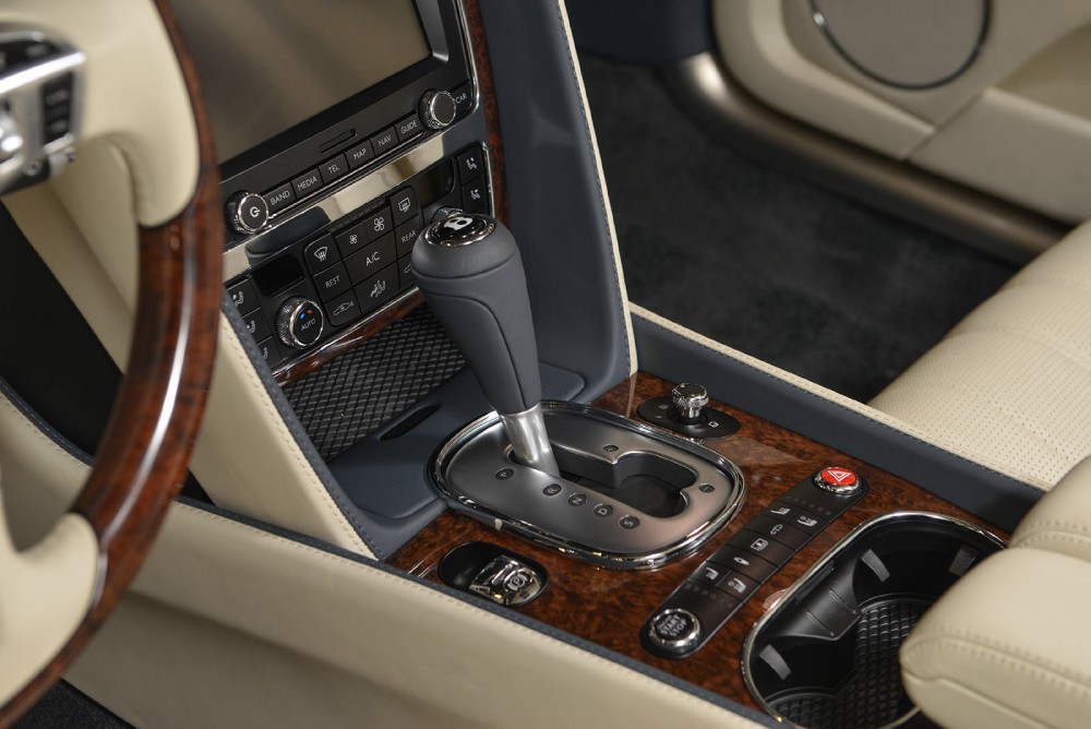 2014 Bentley Flying Spur Image 13