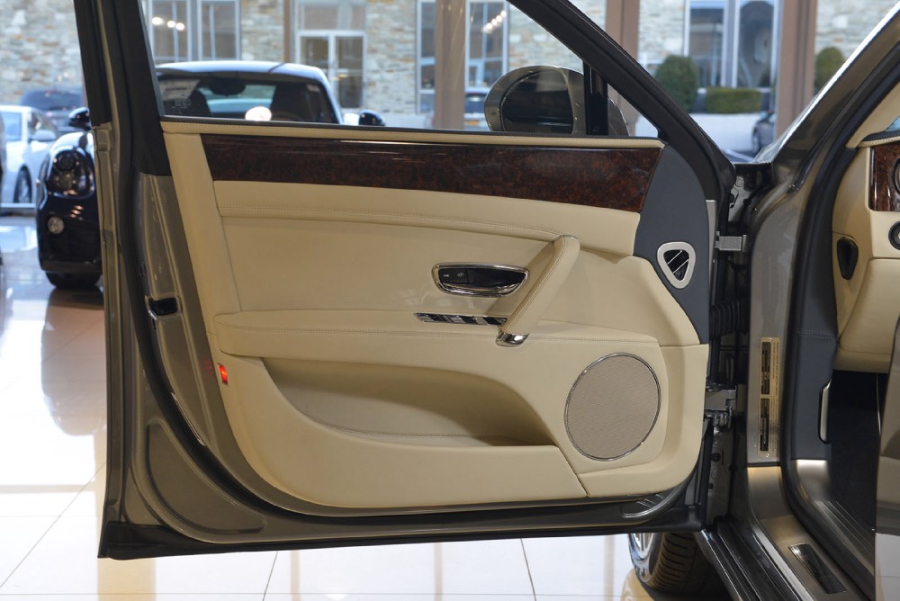 2014 Bentley Flying Spur Image 14