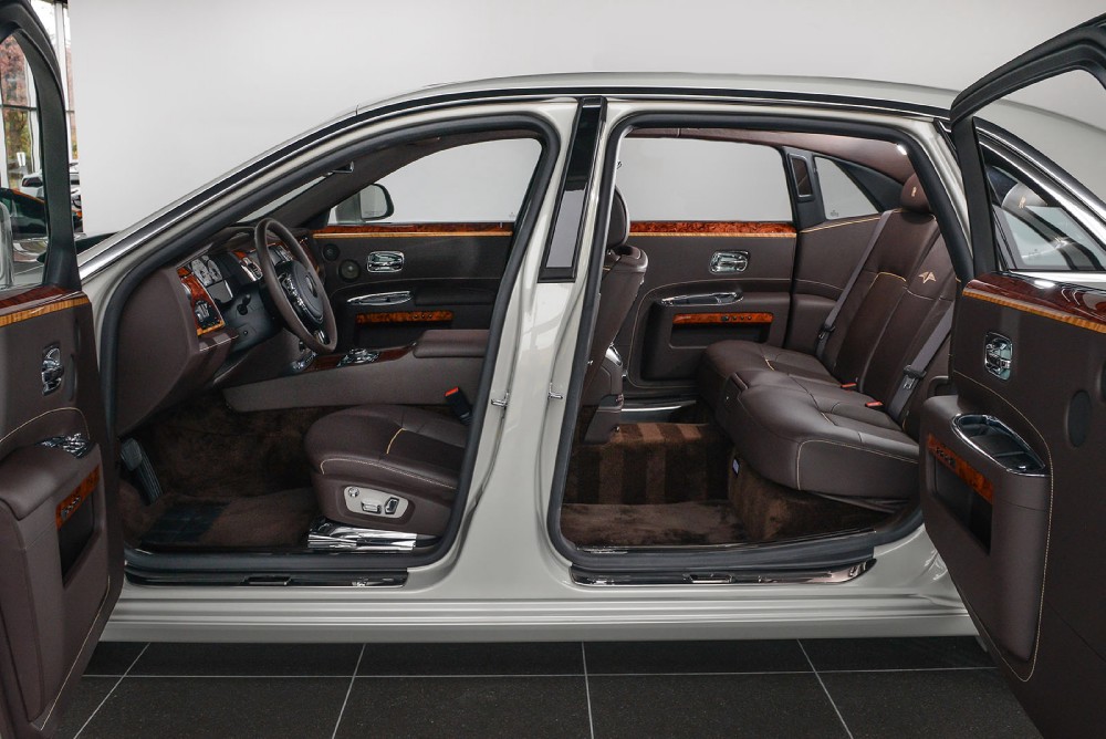 2014 Rolls-Royce Ghost EWB Image 40