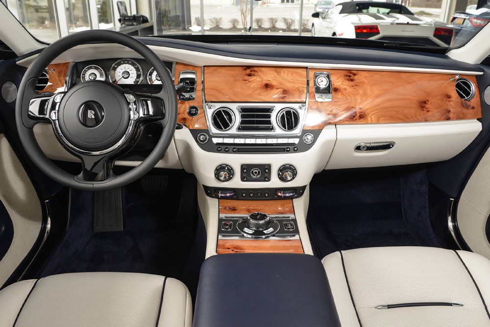 2015 Rolls-Royce Wraith Image 3