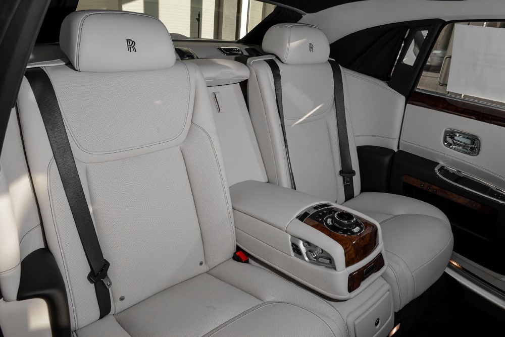 2015 Rolls-Royce Ghost EWB Series II Image 8