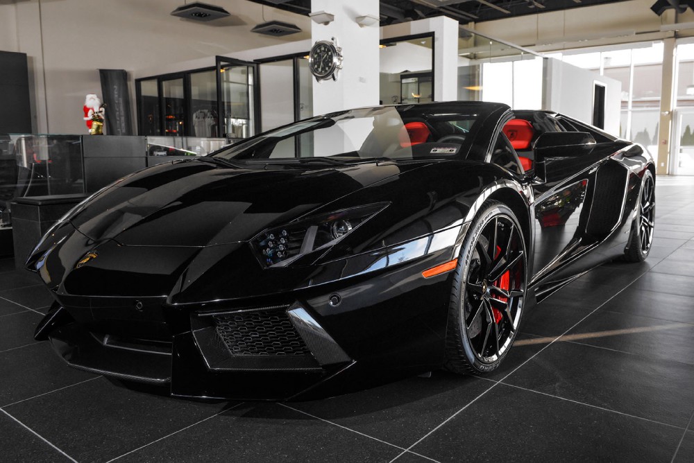 2015 Lamborghini Aventador Image 5